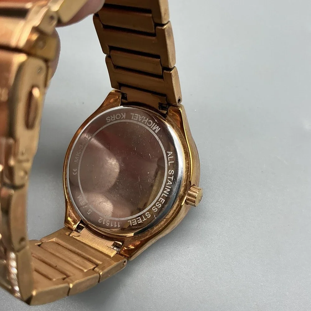 Michael Kors see photos